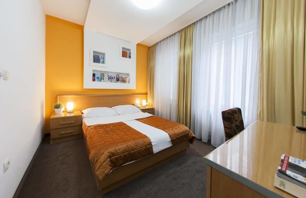Hotel Boutique 36 Сараево Екстериор снимка